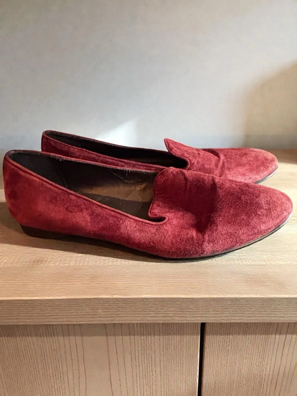 Brooks Brothers Women's Burgundy Velvet Slip-Ons Size 9.5